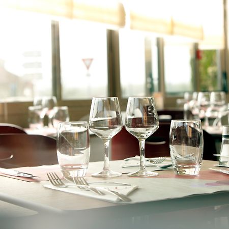 Campanile Epernay - Dizy 51530 Hotel Buitenkant foto