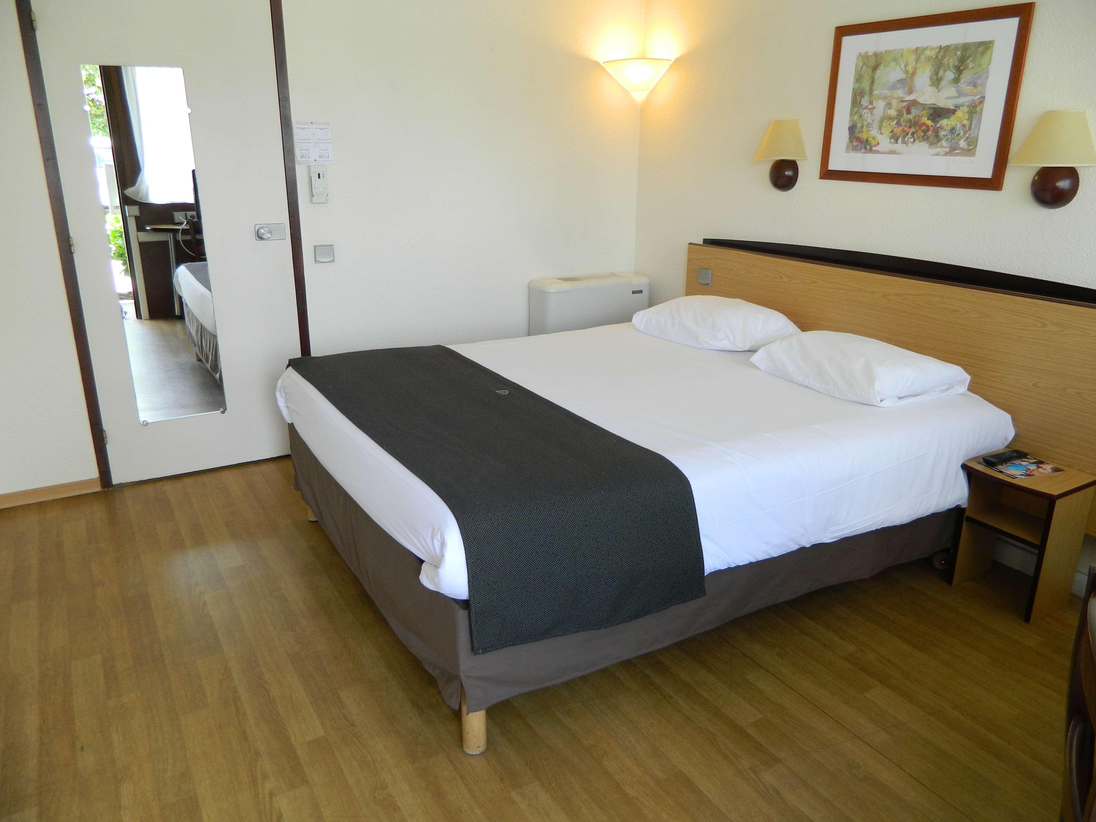 Campanile Epernay - Dizy 51530 Hotel Buitenkant foto