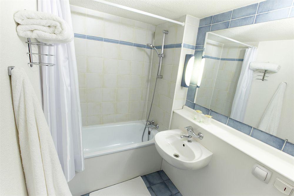 Campanile Epernay - Dizy 51530 Hotel Kamer foto
